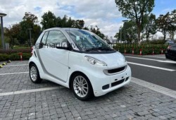 奔驰smartfortwo，奔驰smartfortwo敞篷？