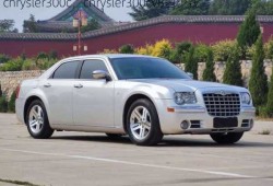 chrysler300c，chrysler300cv8多少钱